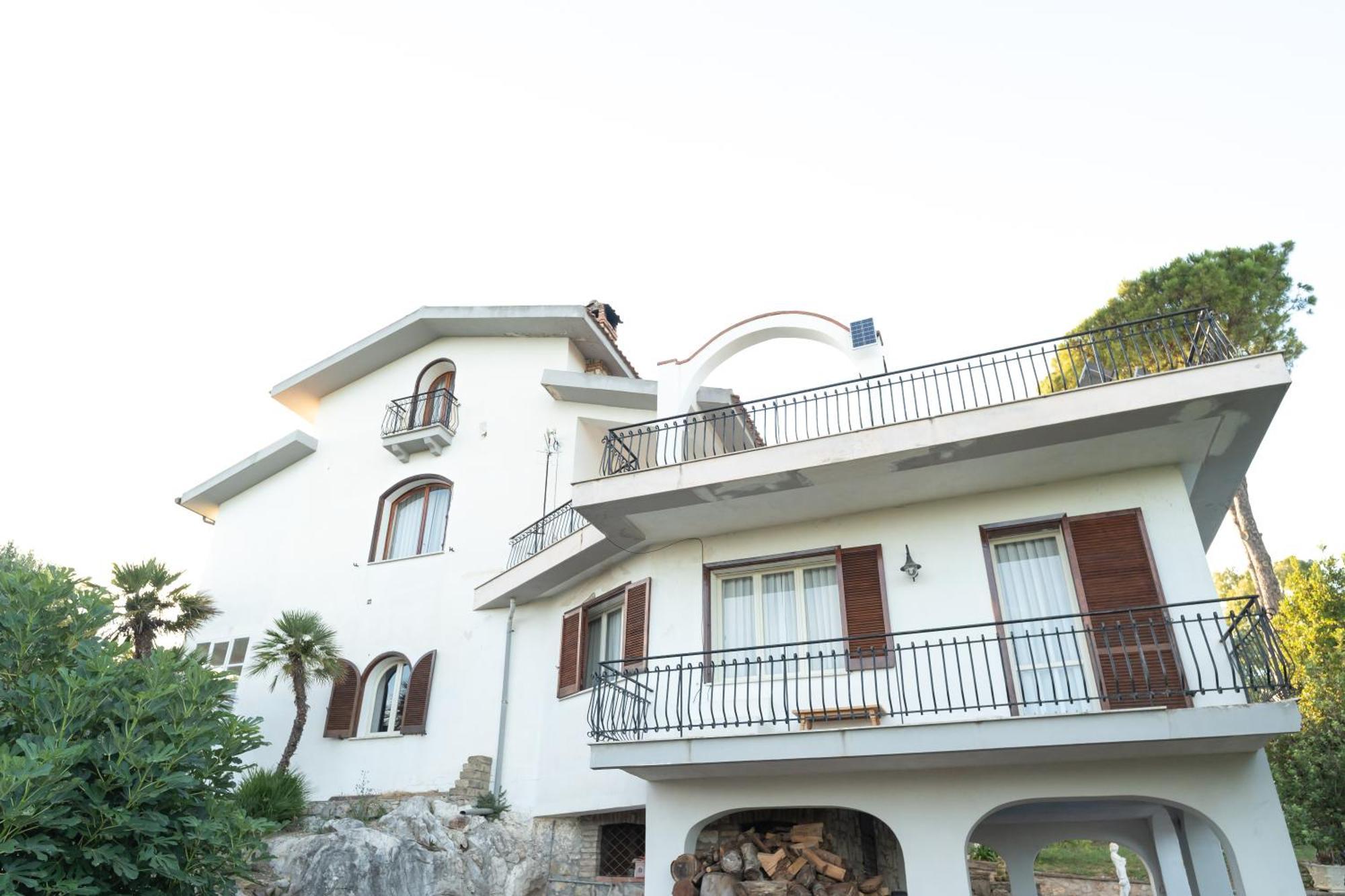 Villa Del Pino, Terrazza Vista Mare 민투르노 외부 사진