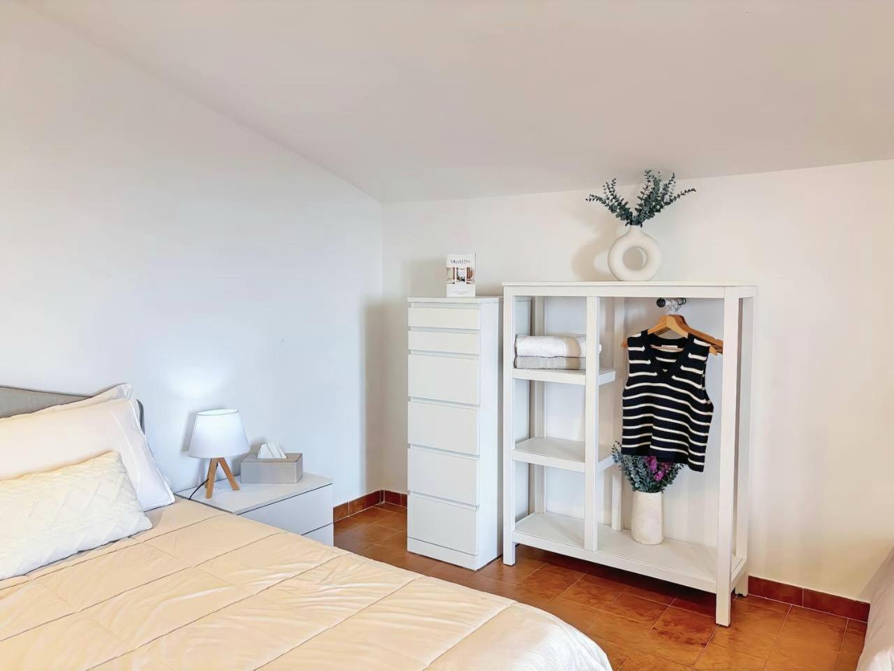 Villa Del Pino, Terrazza Vista Mare 민투르노 외부 사진