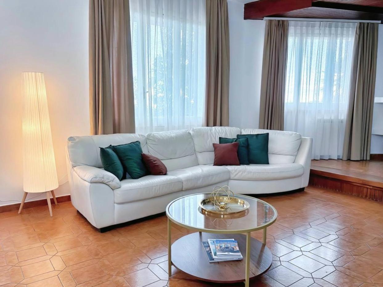 Villa Del Pino, Terrazza Vista Mare 민투르노 외부 사진