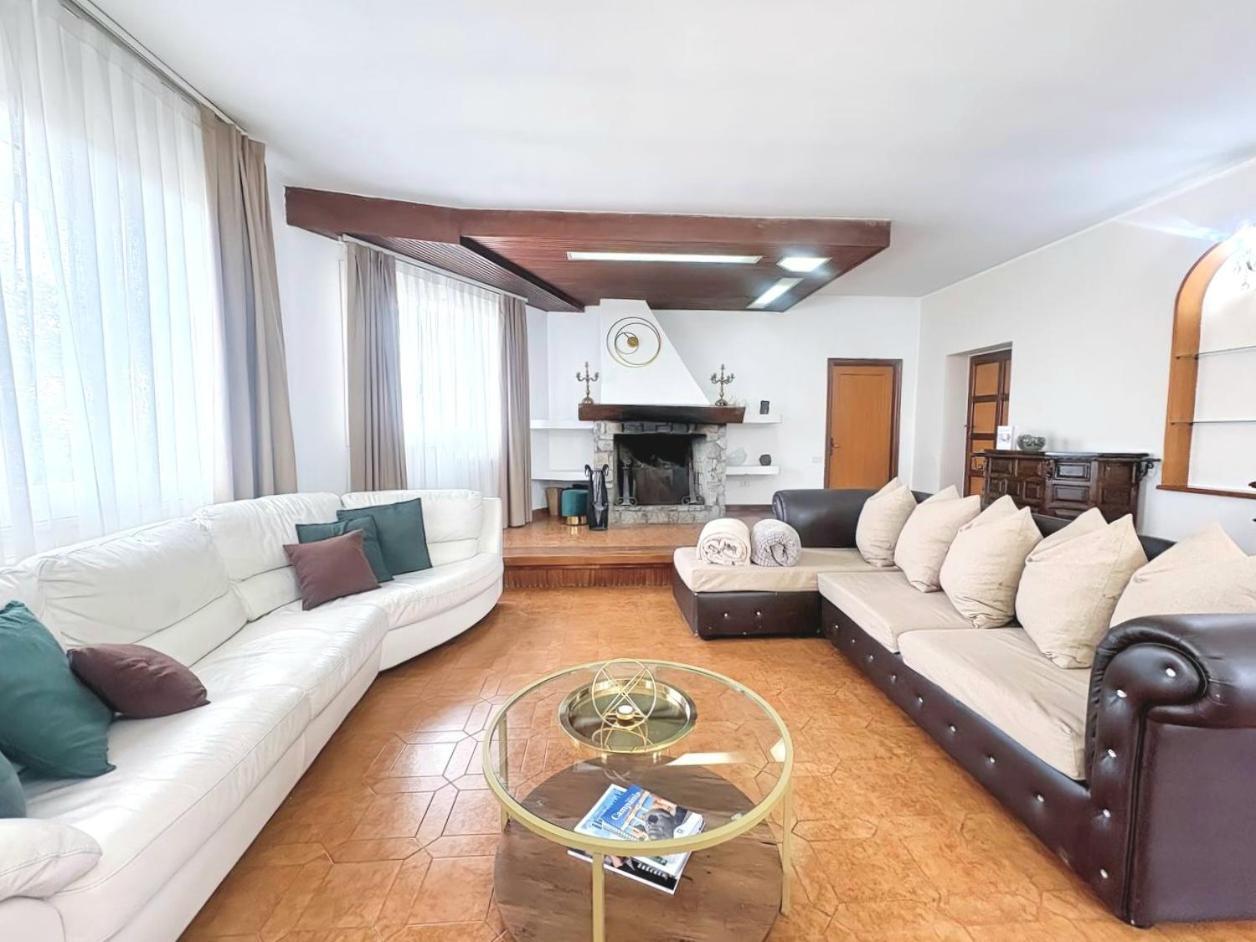 Villa Del Pino, Terrazza Vista Mare 민투르노 외부 사진