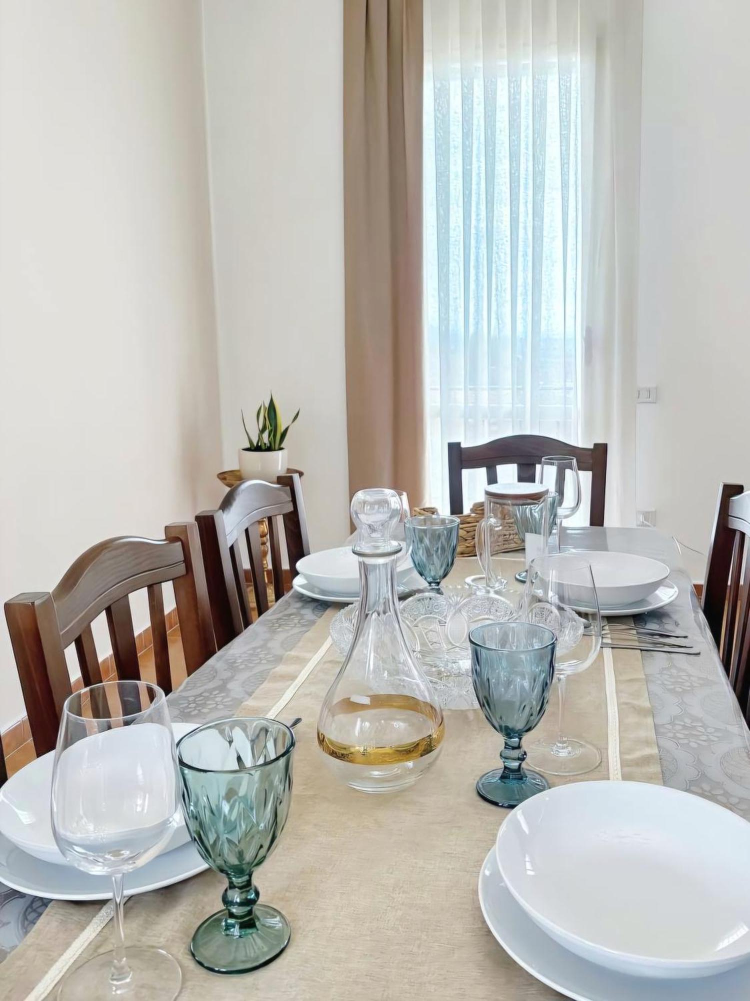 Villa Del Pino, Terrazza Vista Mare 민투르노 외부 사진